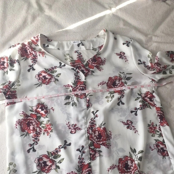 3/$15 Floral roses pattern sheer feminine office professional workwear sheer XXL - Picture 10 of 11
